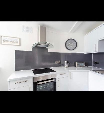 Driftwood Luxury Apartment Lyme Regis Luaran gambar